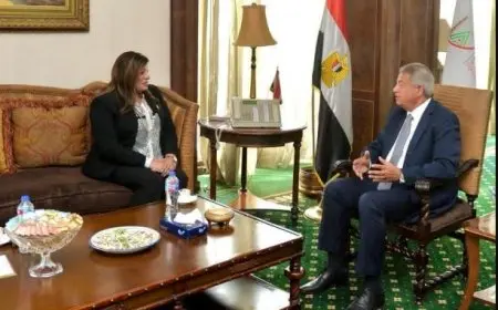 مساعد وزير السياحة تبحث مع رئيس المجلس الأعلى للإعلام سبل التعاون لتثقيف المواطنين حول شعائر الحج وطريقة أدائها المثلى