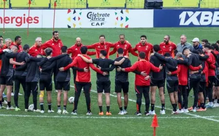 الأهلي يعتمد على دفاع خماسي أمام صنداونز في نصف نهائي دوري أبطال إفريقيا