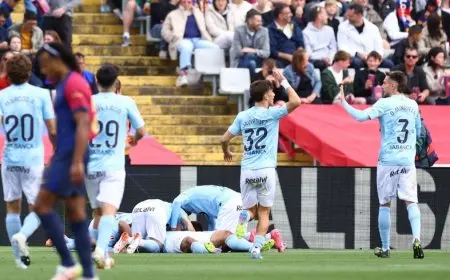 بورخا إغليسياس يسجل هاتريك نادر مع سيلتا فيغو أمام برشلونة ويكتب اسمه في التاريخ