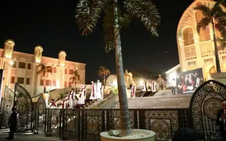 القداس الإلهي لعيد القيامة المجيد برئاسة البابا تواضروس الثاني من داخل الكاتدرائية