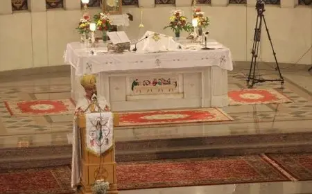 بطريرك الأقباط الكاثوليك خلال قداس عيد القيامة: نرفع صلاتنا من أجل سلام العالم والدول المتأثرة بالحروب والدمار