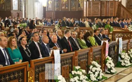 وزراء ونواب يقدمون التهاني بمناسبة عيد القيامة في الكاتدرائية