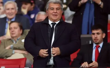 بعد إغلاق أبواب برشلونة.. نجم البوندسليغا ينتقل إلى إنجلترا