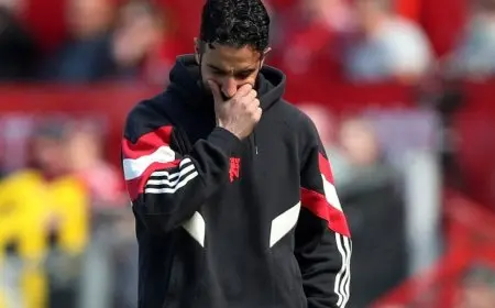 أموريم بعد الهزيمة 15: أعي أبرز مشكلة في مانشستر يونايتد ونضع خطة للموسم القادم