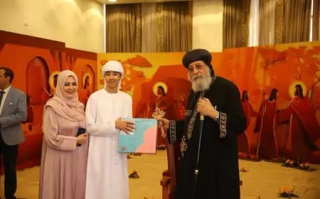الطفل الإماراتي أحمد الهاشمي يعزف لحن القيامة في الكاتدرائية المرقسية بالعَبّاسية