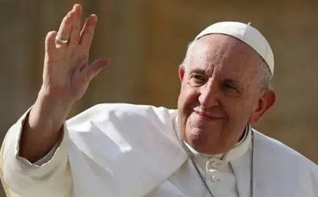 مفتي الجمهورية ينعى بابا الفاتيكان: شخصية إنسانية كرسّت حياتها لنشر السلام وتعزيز التقارب بين أتباع الأديان