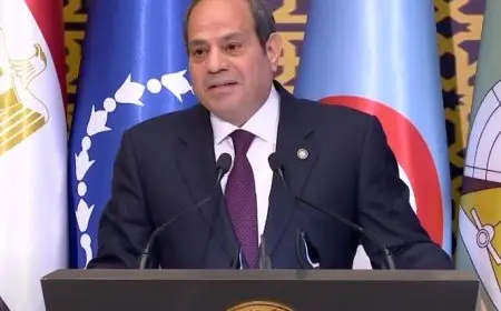 الرئيس السيسي: البابا فرنسيس رمز عظيم يُسهم بشكل رائع في خدمة الإنسانية