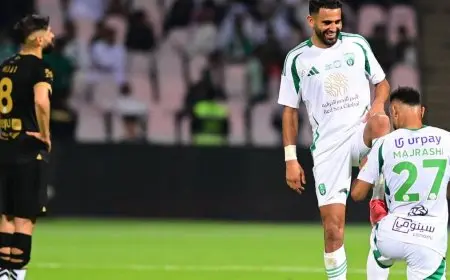 محرز يبرز تألقه في انتصار الأهلي على الوحدة في الدوري السعودي