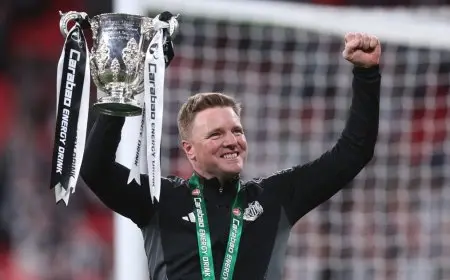 إيدي هاو يعود لممارسة مهامه مع نيوكاسل بعد شفائه من التهاب الرئة