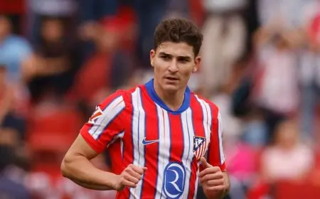 هل يصبح خوليان ألفاريز “المرشح البارز” في انتخابات رئاسة برشلونة؟