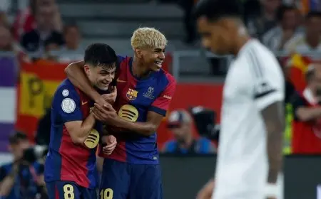 قذيفة بيدري تجسد هيمنة برشلونة في الشوط الأول واستسلام ريال مدريد