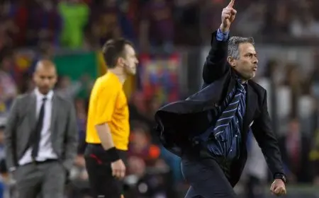 بركان وظلام تام: لماذا تتزامن الكوارث مع مواجهات برشلونة وإنتر؟