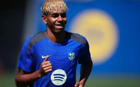 هل سيقوم فليك بتطبيق عقوبة كوندي على يامال في مباراة إنتر ميلان؟