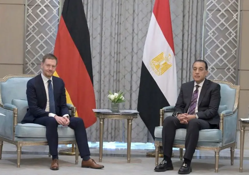 رئيس الوزراء يستعرض سبل التعاون مع رئيس وزراء ولاية ساكسونيا الحرة الألمانية في مجموعة من القضايا