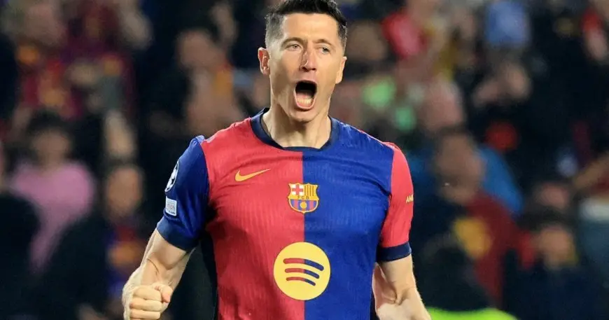 ليفاندوفسكي يُعزز تفوق برشلونة على دورتموند