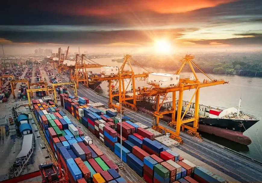 توجيهات رئاسية لتخفيض مدة الإفراج الجمركي إلى 6 أيام واستمرار جمارك العمل خلال العطلات