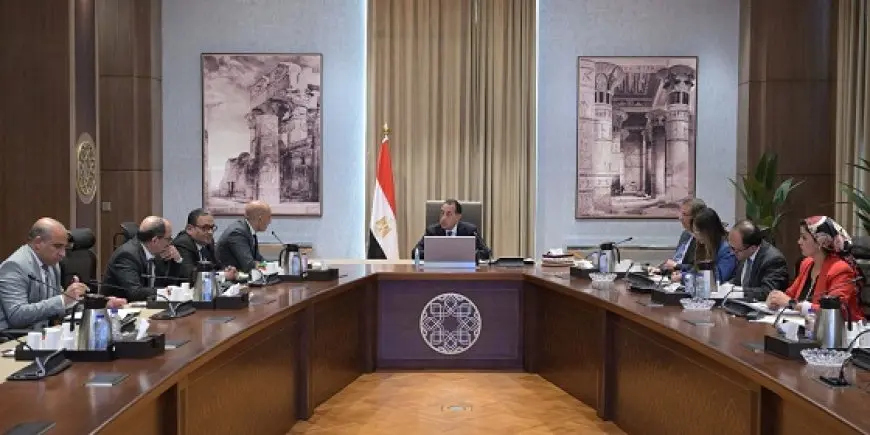 مدبولي يستعرض مقترحاً لإشراك القطاع الخاص في إدارة وتشغيل المدارس الفنية الزراعية