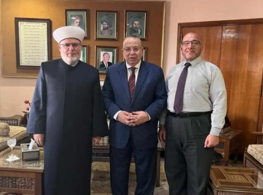 نقيب الأشراف ورئيس المجلس الفقهي الأسترالي يناقشان سبل التعاون المشترك