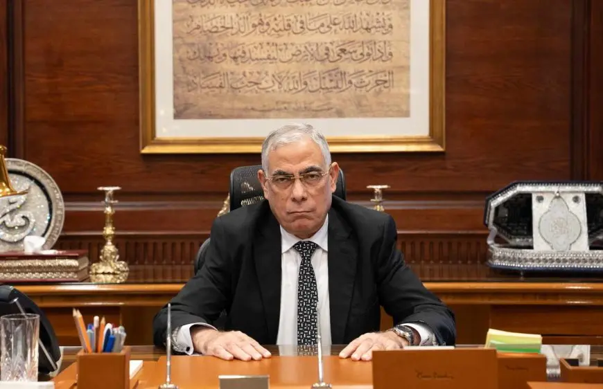 المستشار محمد شوقي يُعزّي في وفاة المستشار محمد الألفي، وكيل النائب العام