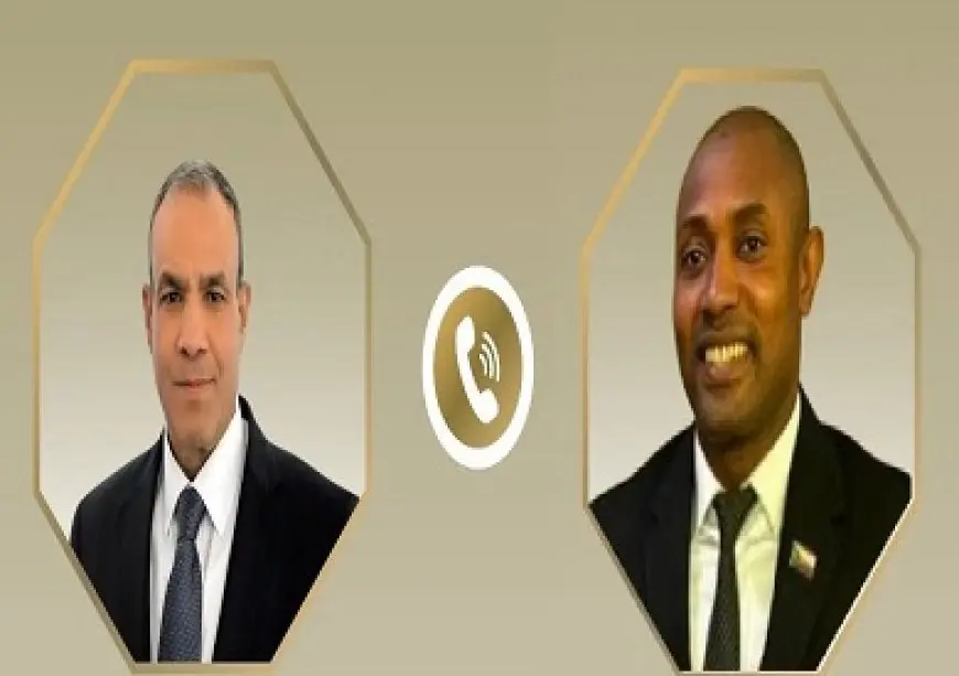 وزير الخارجية يتواصل هاتفياً مع نظيره من جزر القمر