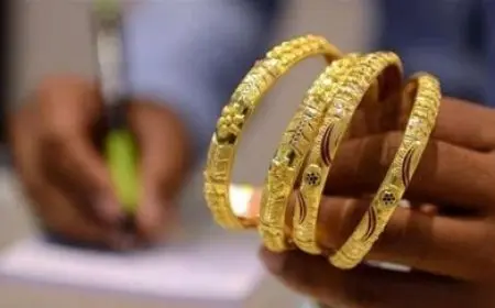 بعد انخفاضه بمقدار 100 جنيه.. هل سيشهد الذهب ارتفاعًا جديدًا؟ مستشار وزير التموين يجيب