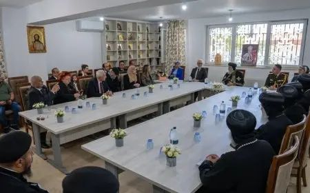 البابا تواضروس الثاني يزور الجالية المصرية في بوخارست