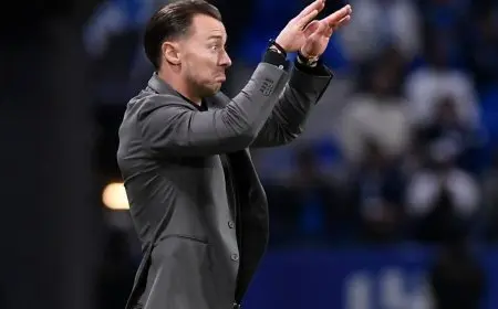 يايسله.. من شبح الإقالة إلى صنع التاريخ وتحقيق المجد الآسيوي مع الأهلي