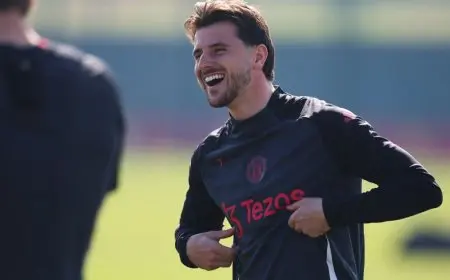 بالتخصص.. ماونت يحرز هدفاً لمانشستر يونايتد في مرمى برينتفورد