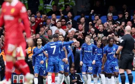 تشيلسي يعرقل احتفال ليفربول بتتويجه بعد أول ممر شرفي