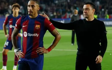 رافينيا ينتقد تشافي ويختار صلاح وثلاثة لاعبين من ريال مدريد لنيل الكرة الذهبية