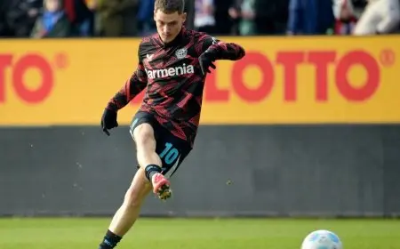 فيرتز يُنهي التكهنات ويُخبر ليفركوزن بوجهته الجديدة