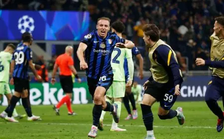 قفاز سومر يساهم في تأهل إنتر إلى نهائي دوري أبطال أوروبا بعد الفوز على برشلونة