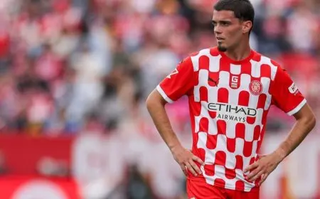 أتلتيكو يعبر عن اهتمامه بمدافع ريال مدريد السابق.. هل سيسحب سيميوني اللاعب إلى صفوفه؟