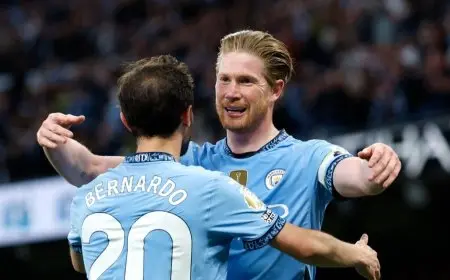 نابولي يعيد أمل دي بروين في الاستمرار في أوروبا