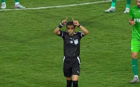 في شوط أول مثير.. الأهلي يقلب الطاولة ويتقدم بفارق هدفين