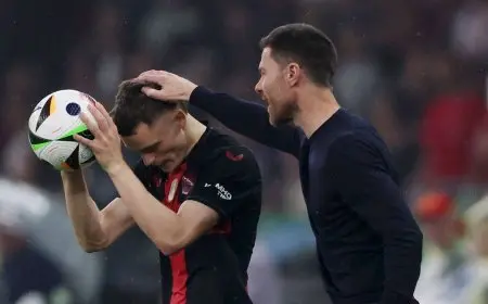 أسئلة “حرجة” لتشابي ألونسو: مستقبل فيرتز وكأس العالم للأندية