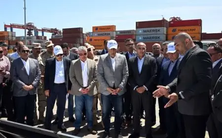 مفاجأة: اكتشاف السر وراء زيارة مدبولي لشركة السويس ببورسعيد!