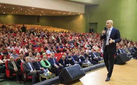 بالصور: وزير التعليم يوسع توزيع الوجبات الساخنة إلى محافظات جديدة!