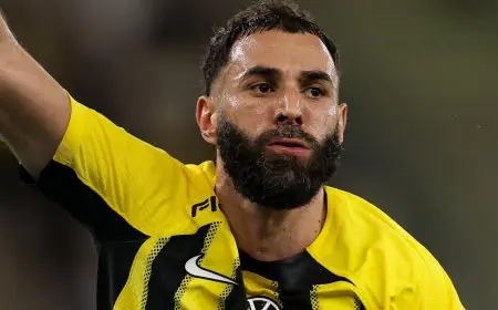 الاتحاد يقترب من تحقيق لقب الدوري السعودي في ليلة تألق بنزيما