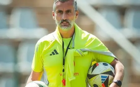 “صدمة في عالم كرة القدم! مدرب أورلاندو بايرتس يستقيل قبل نهاية الموسم”