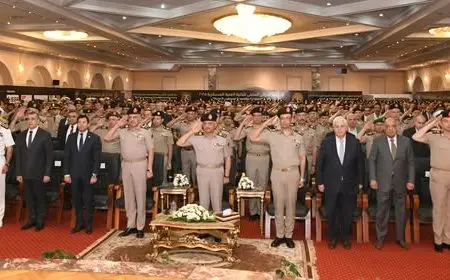 وزير الدفاع والإنتاج يحضر حدثاً استثنائياً في كلية الفنية العسكرية لعام 2025!