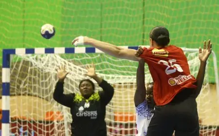 بترو أتلتيكو يسحق الأهلي ويتوج بلقب كأس السوبر الإفريقي لكرة اليد النسائية!