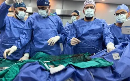 “اكتساح جديد في عالم الطب! فريق مستشفى المبرة يحقق نجاحاً استثنائياً في زرع صمام أورطي للمرة الـ52 خلال عامين”