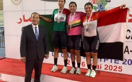 رئيس اللجنة الأولمبية يُهنئ اتحاد الدراجات بلقب البطولة الأفريقية!