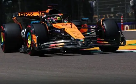 فورمولا 1: مكلارين يتصدر التجارب الحرة لسباق إيمولا