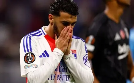 بعد “الوداع المؤثر”.. هل يشكل ريان شرقي تهديدًا لمحمد صلاح في ليفربول؟