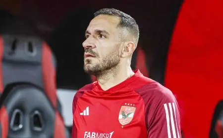 عاجل: علي معلول على وشك الرحيل عن الأهلي وتضييع فرصة المشاركة في كأس العالم للأندية!