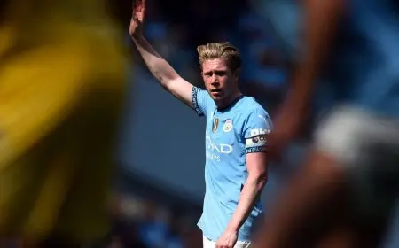 “دي بروين: من غير المحتمل أن أشارك في كأس العالم للأندية، لا أحد سيعالجني”