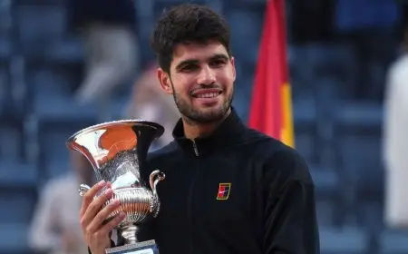 ألكاراز يتفوق على سينر ويحقق لقب بطولة إيطاليا للتنس