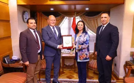 وزيرة التضامن تجتمع مع رئيس جامعة سوهاج وتعلن عن خطة تعاون نارية!